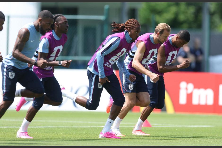 Inglaterra buscar&aacute; levantar el trofeo 60 a&ntilde;os despu&eacute;s de su &uacute;nico t&iacute;tulo mundial, conseguido en casa. (Foto: AFP)