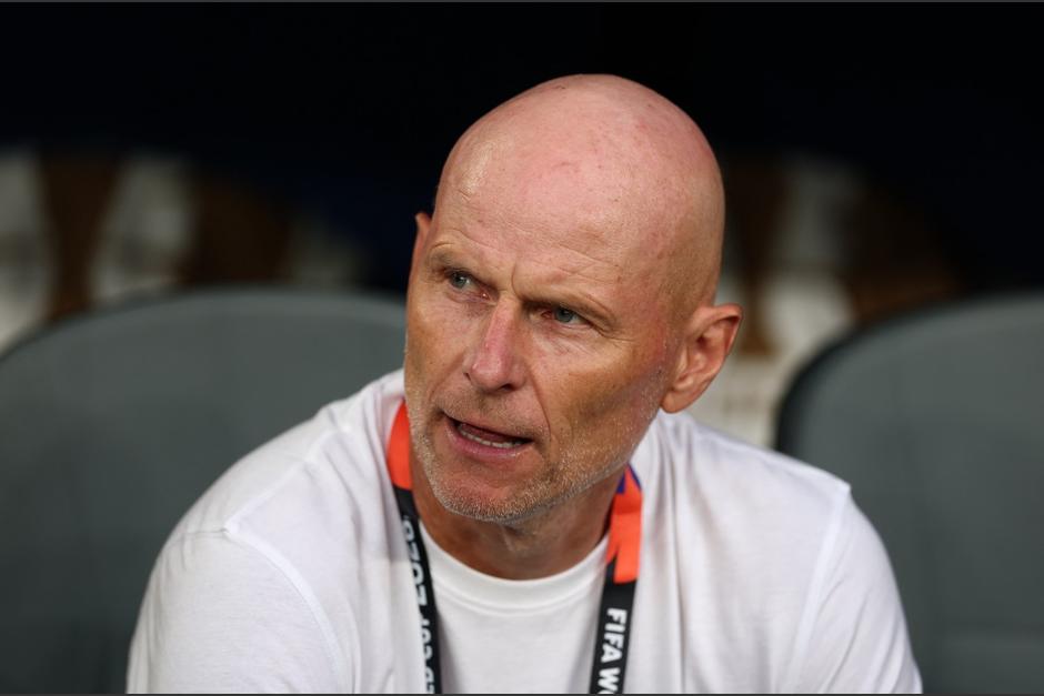 El exfutbolista y ahora t&eacute;cnico de Noruega, Stale Solbakken, har&aacute; rotaciones ante Francia. (Foto: AFP)