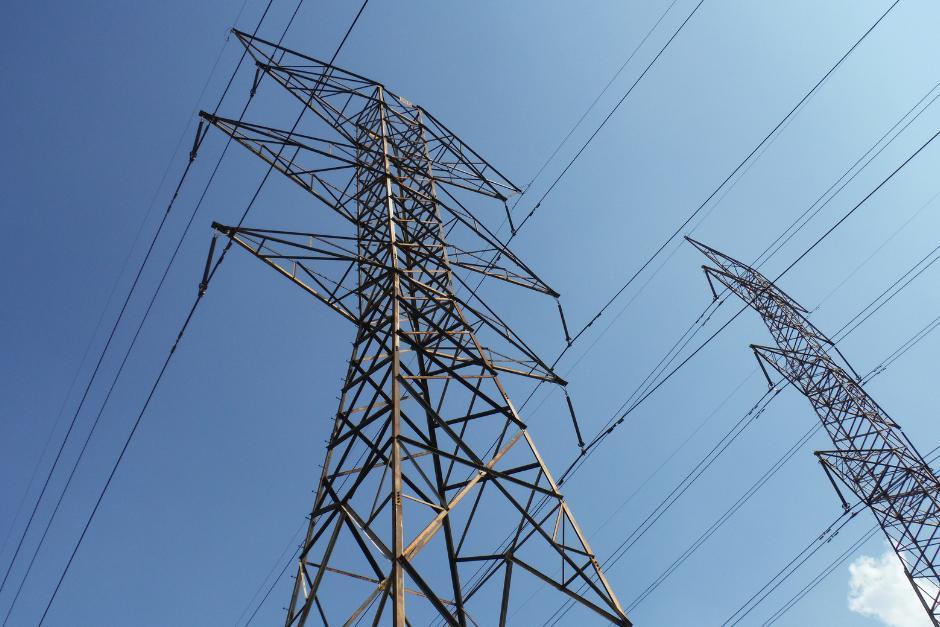 La discusi&oacute;n sobre proyectos de generaci&oacute;n y transmisi&oacute;n el&eacute;ctrica evidenci&oacute; diferencias entre el Gobierno central y autoridades municipales respecto a los procesos de autorizaci&oacute;n y licenciamiento. (Foto: Archivo / Soy502)