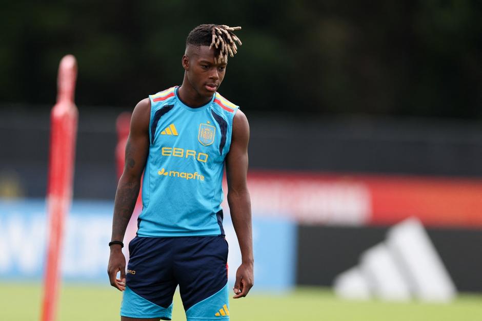 Nico Williams ha jugado 34 minutos en el Mundial 2026 y espera saltar al c&eacute;sped ante la selecci&oacute;n de Uruguay. (Foto: AFP)