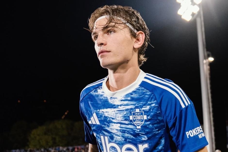 El mediocampista argentino brill&oacute; la pasada temporada con el Como en la Serie A. (Foto: Fabrizio Romano)