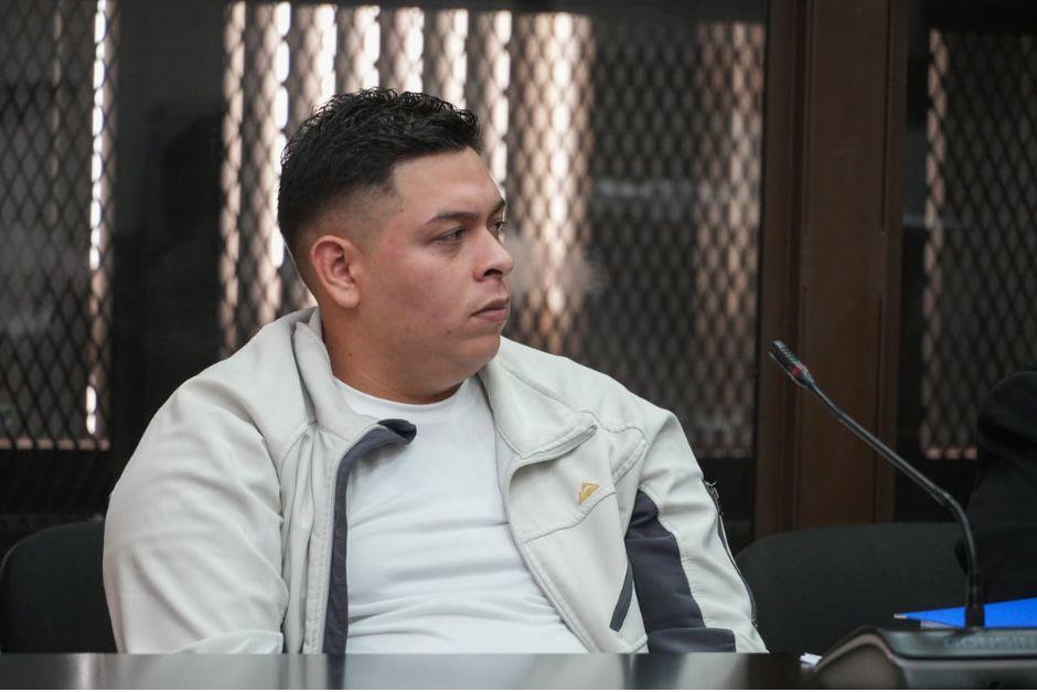 El MP imput&oacute; los delitos de robo agravado, plagio o secuestro y asociaci&oacute;n il&iacute;cita a&nbsp;Denis Joseph Vel&aacute;squez P&eacute;rez, vinculado con la estructura criminal denominada "Los robapipas de Escuintla". (Foto: Wilder L&oacute;pez/Soy502)