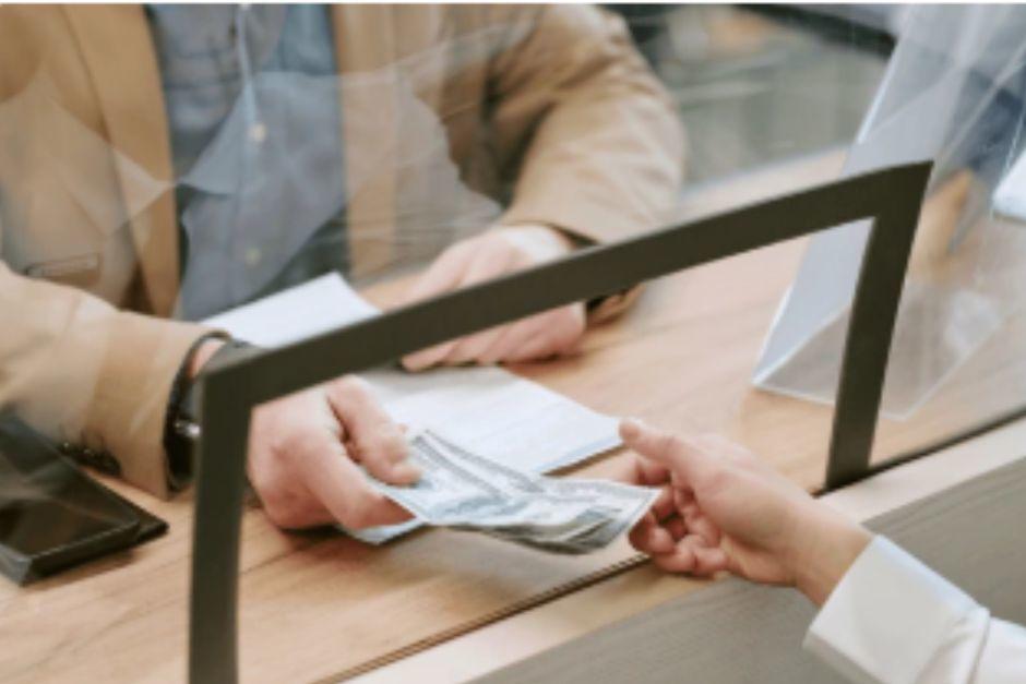 Los bancos tienen autorizaci&oacute;n de cerrar este viernes 26 de junio por la conmemoraci&oacute;n del D&iacute;a del Empleado Bancario. (Foto ilustrativa: Shutterstock)&nbsp;