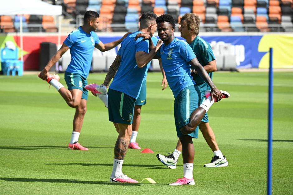 Vinicius est&aacute; llamado a comandar el ataque de la Canarinha; el delantero del Real Madrid ha anotado en todos los encuentros de fase de grupos. (Foto: AFP)