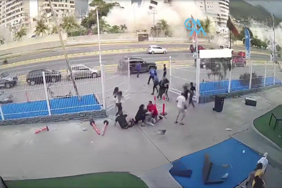 Los potentes terremotos ocasionaron m&uacute;ltiples tragedias en Venezuela, sobre todo en La Guaira. (Foto: Captura de video)