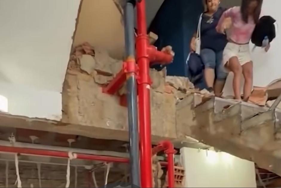 Una familia comparti&oacute; el momento en que logr&oacute; salir. (Foto: captura de video)