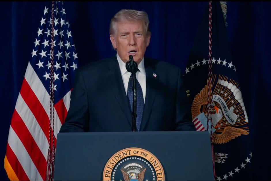 Mensaje emitido por el presidente Donald Trump este domingo. (Foto: Captura de pantalla/Soy502)