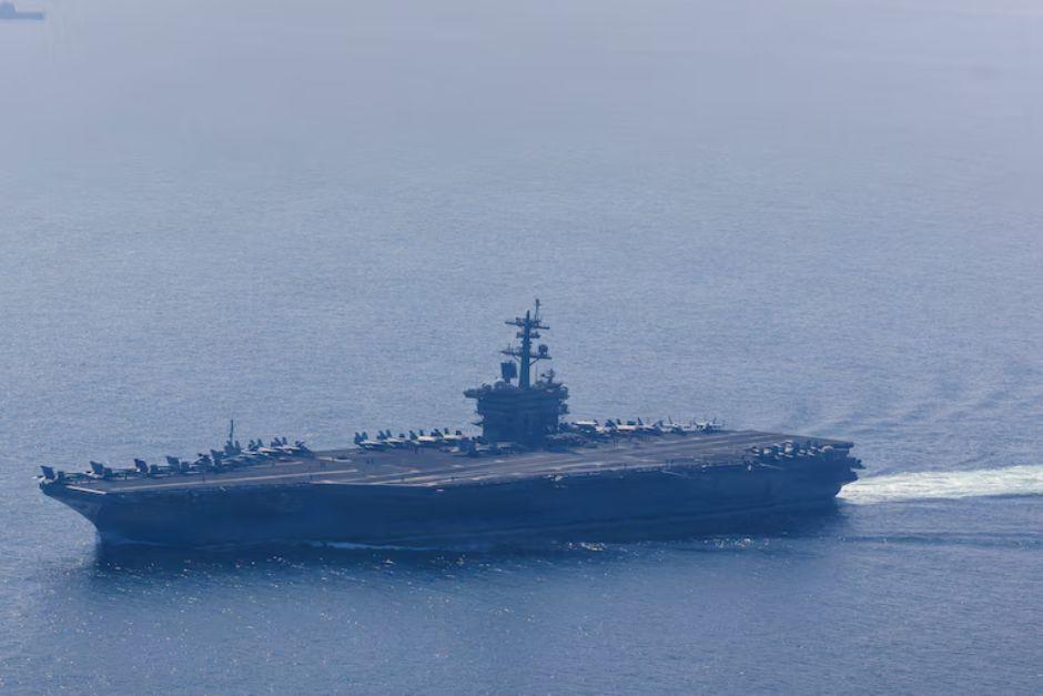 El portaviones USS Abraham Lincoln habr&iacute;a sido un blanco de Ir&aacute;n. (Foto: Rauters)