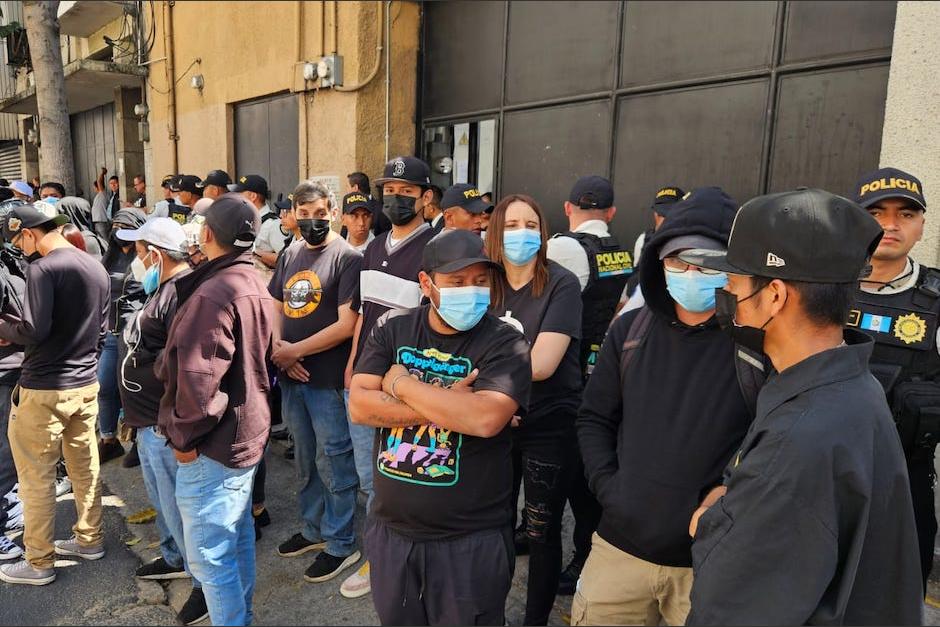 Autoridades de tr&aacute;nsito solicitan precauci&oacute;n al transitar por el &aacute;rea. (Foto: Estuardo Paredes)