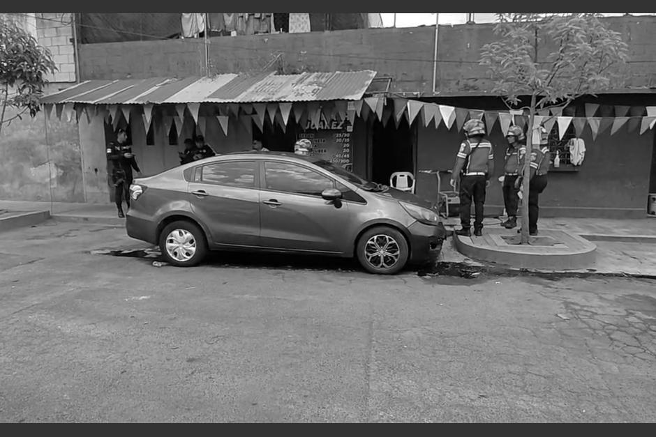 La v&iacute;ctima recibi&oacute; seis impactos de bala. (Foto: Bomberos Municipales)
