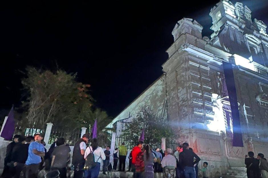 El hombre realizaba el toque de las campanas cuando resbal&oacute;.&nbsp;(Foto:&nbsp;Bomberos Voluntarios, Rabinal Baja Verapaz)