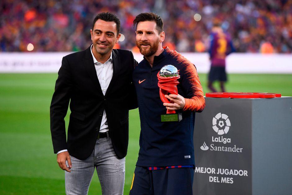 Xavi Hern&aacute;ndez confes&oacute; que mantuvo comunicaci&oacute;n con el astro argentino unos meses antes de consumarse la negociaci&oacute;n con el club. (Foto: Redes)