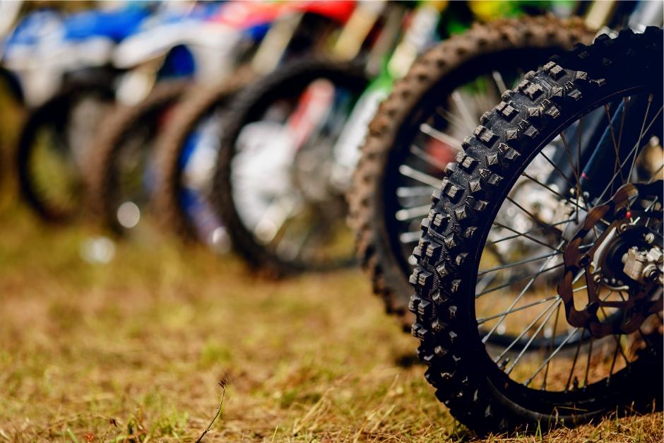 Autoridades revisan uso de casco, placas y posibles &oacute;rdenes de captura. (Foto ilustrativa: Shutterstock)