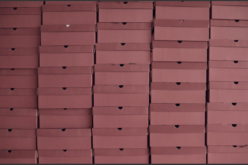 Los hombres fueron sorprendidos robando los zapatos. (Foto ilustrativa: Shuttertock)