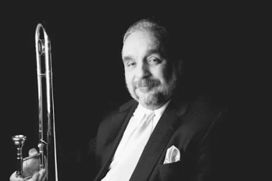 Los m&uacute;sicos unieron su arte para despedir a Col&oacute;n. (Foto: AFP)