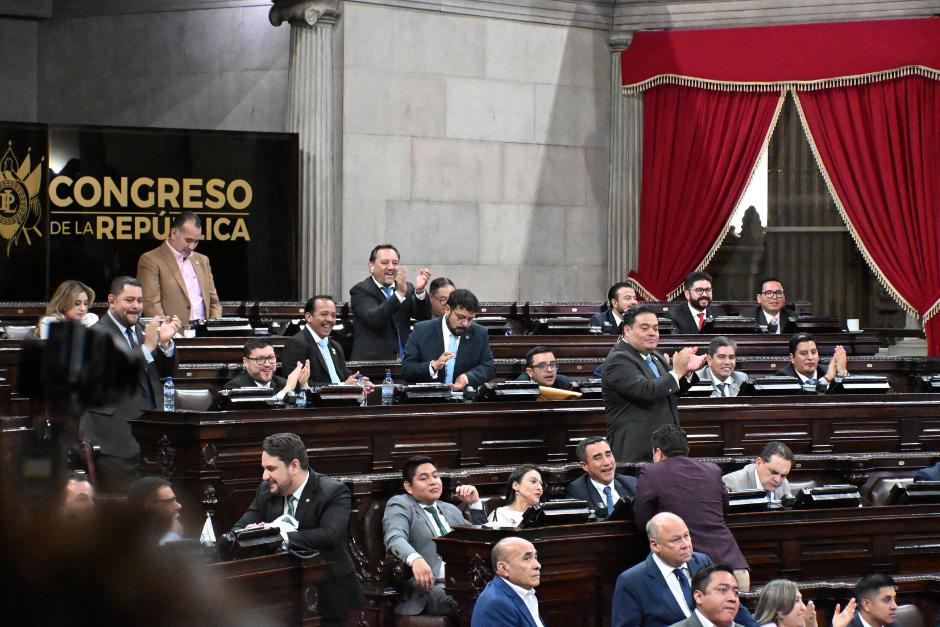 Analistas consideran que la negociaci&oacute;n en el Congreso permiti&oacute; elegir a los menos malos entre los magistrados del TSE. (Foto: Archivo/Soy502)