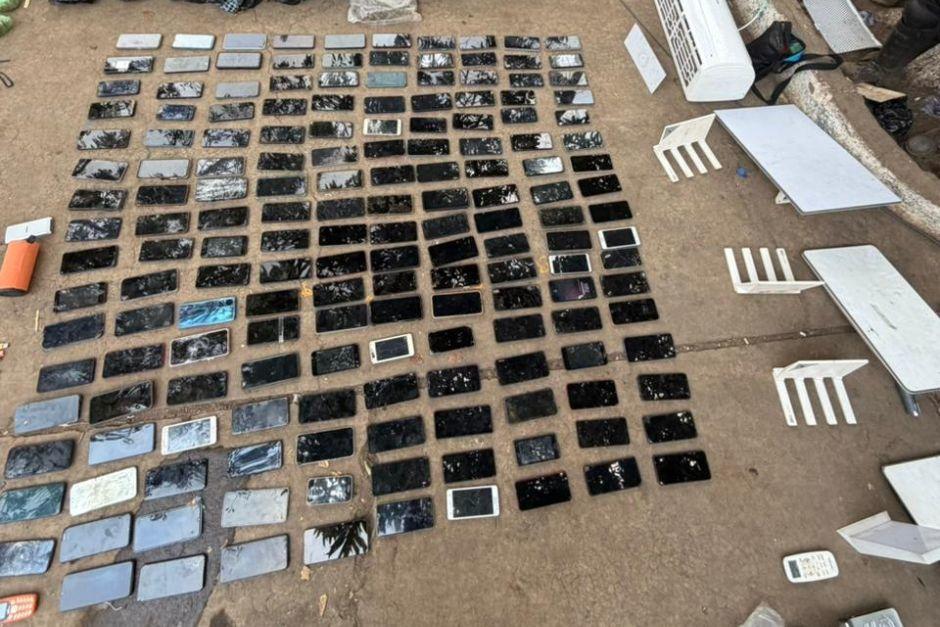 Las autoridades decomisaron varios il&iacute;citos durante la requisa de este mi&eacute;rcoles. (Foto: SP)