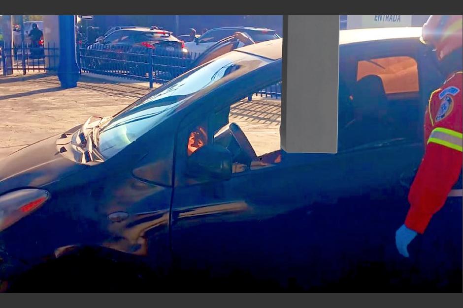 Una mujer fue v&iacute;ctima de asalto en la Calzada Atanasio Tzul. (Foto: Amilcar Montejo)