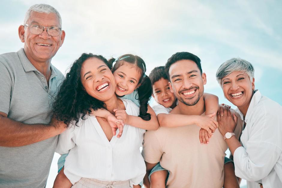 El cuidado del adulto mayor tambi&eacute;n beneficia a la familia.&nbsp;(Foto: Shutterstock)