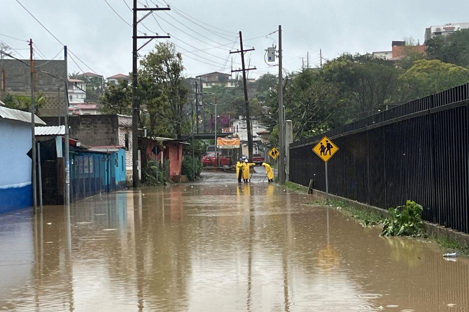 Varios puntos de Cob&aacute;n han quedado inundados tras las intensas lluvias. (Foto: Irma Tzi/Colaboradora)