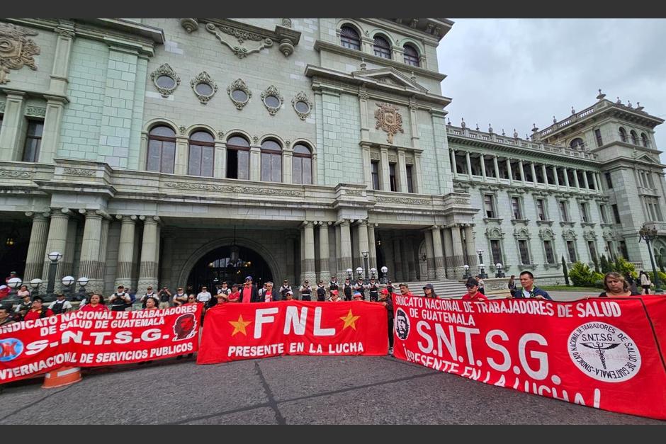 Los salubristas manifestaron en distintos puntos del pa&iacute;s. (Foto: Estuardo Paredes/Nuestro Diario)