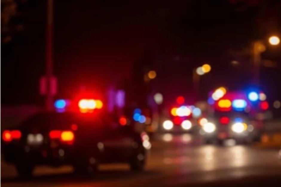 Bomberos Municipales atendieron a otro hombre que resulto herido en el hecho. (Foto ilustrativa: Shutterstock)