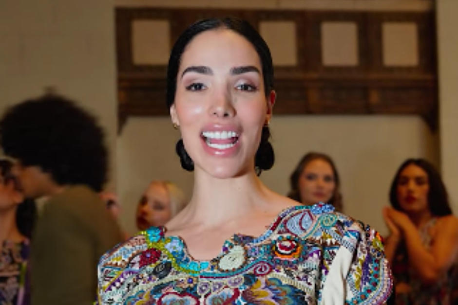 La modelo dominicana habl&oacute; de su experiencia portando una ancestral indumentaria maya. (Foto: Oficial)