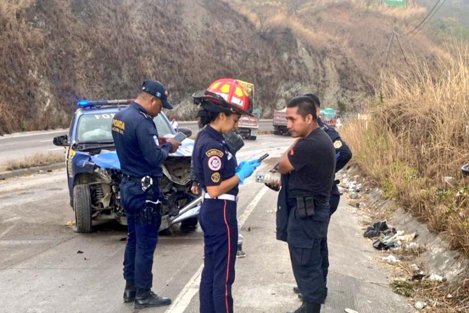 Adem&aacute;s de la patrulla, un cami&oacute;n y un veh&iacute;culo tipo pick up se vieron involucrados en el percance. (Foto: ASONBOMD)