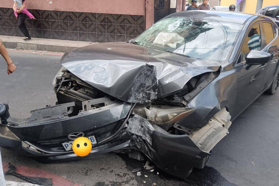 La v&iacute;ctima herida fue trasladada a un centro asistencial. (Foto: Bomberos Voluntarios)