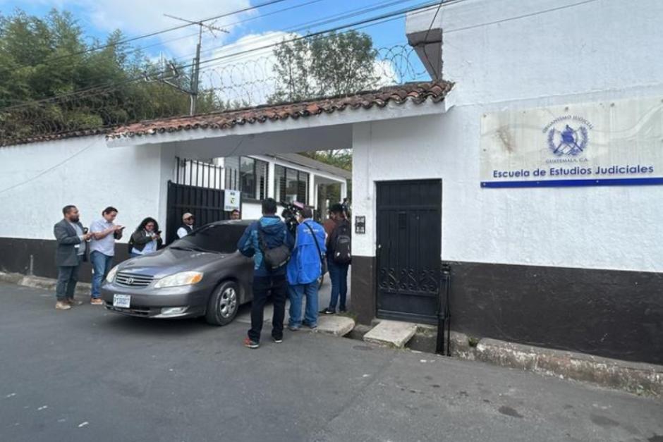 Los postulantes a Fiscal General y Jefe del MP, realizaron las pruebas psicom&eacute;tricas en la Escuela de Estudios Judiciales (Foto: Cortes&iacute;a/Soy502)