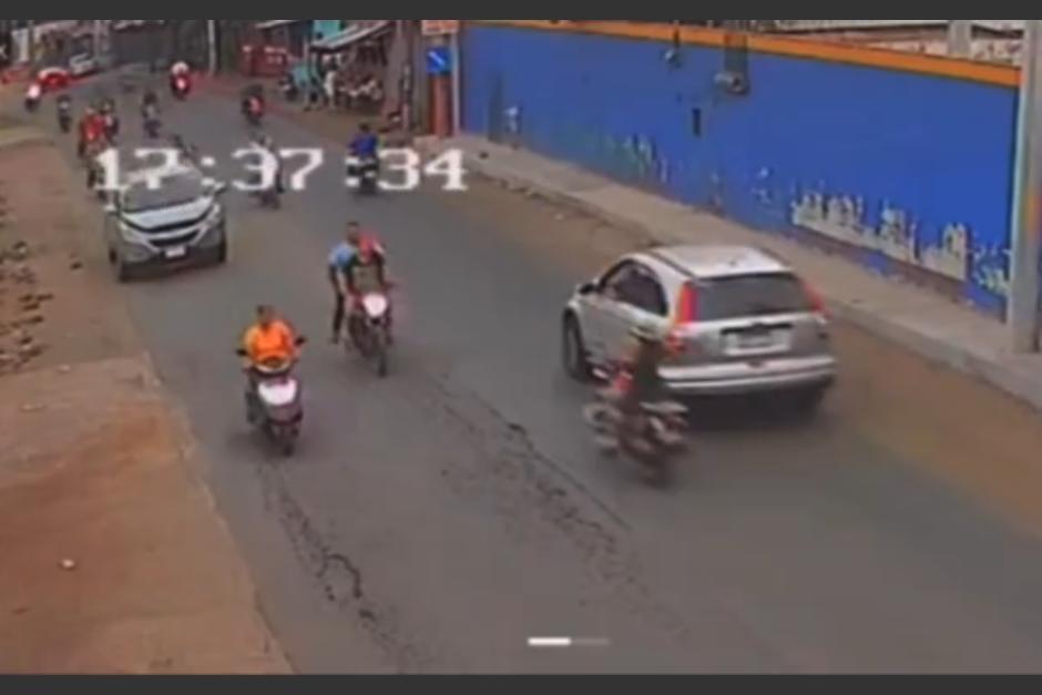 La colisi&oacute;n qued&oacute; grabado. (captura de video)