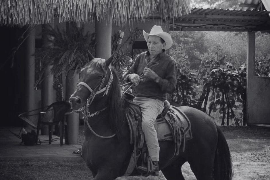 Mario Ochoa falleci&oacute; a los 80 a&ntilde;os tras sufrir un percance vial. (Foto: Redes sociales)