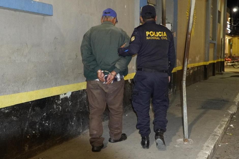 Un hombre de 80 a&ntilde;os fue capturado por posible agresi&oacute;n sexual a una ni&ntilde;a de 3 a&ntilde;os. (Foto: PNC)