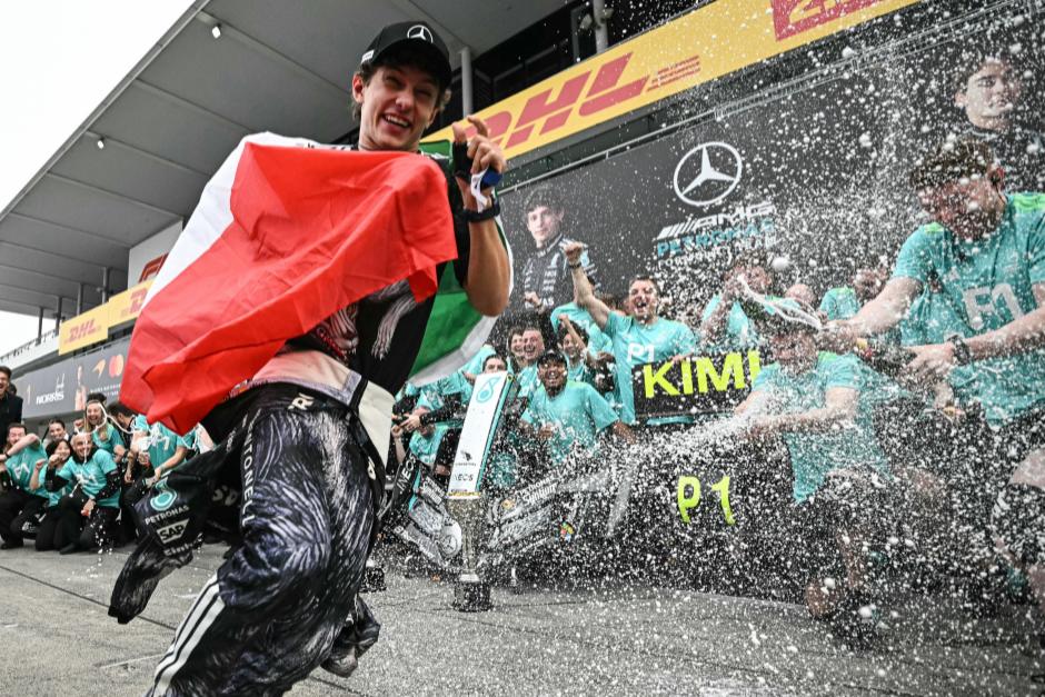 En plena celebraci&oacute;n de&nbsp;Kimi Antonelli. (Foto: AFP)
