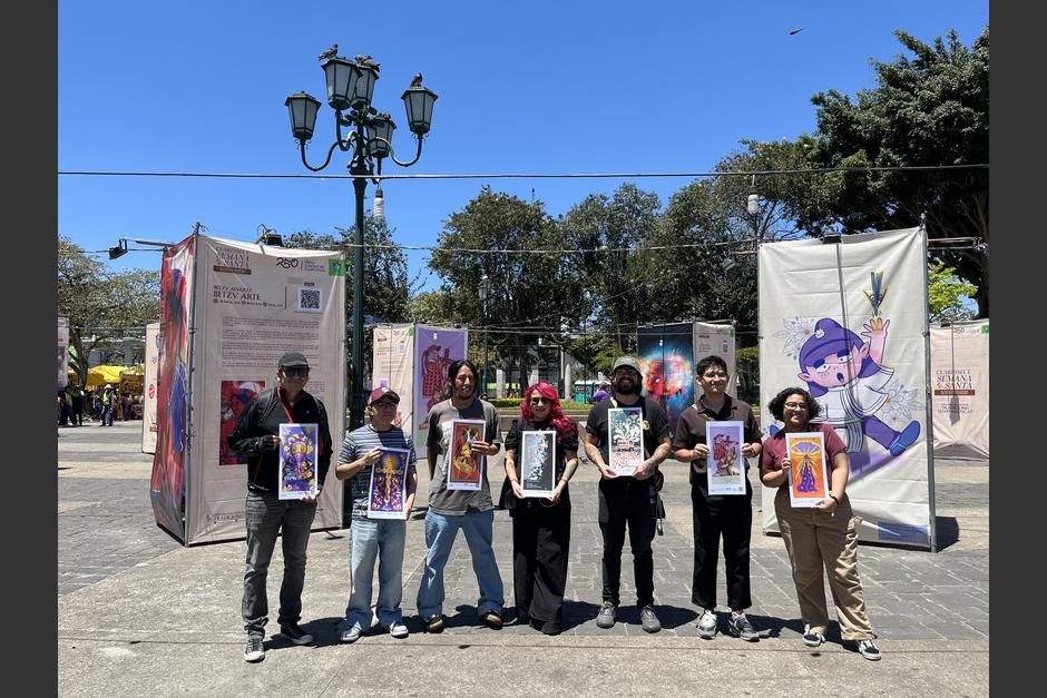 Los artistas presentaron sus obras en la muestra dedicada a la Semana Santa guatemalteca.&nbsp;(Foto: Sandra Sebasti&aacute;n/Colaboradora)