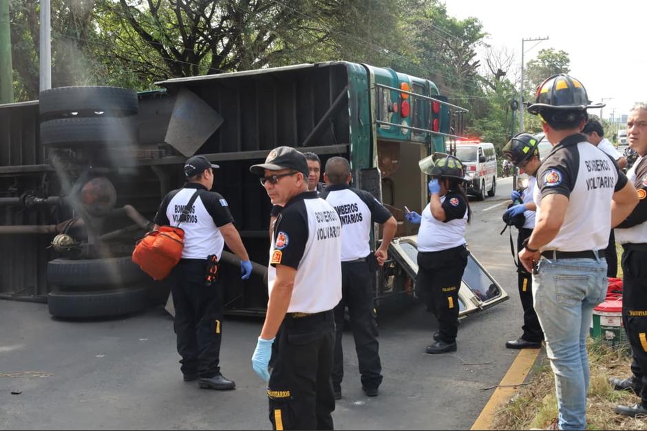 Los heridos fueron trasladados a distintos centros asistenciales. (Foto: Bomberos Voluntarios)