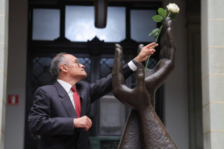 Sergio Parada ha hecho grandes aportes en la Lengua de Se&ntilde;as en el pa&iacute;s. (Foto: Ministerio de Cultura y Deportes)