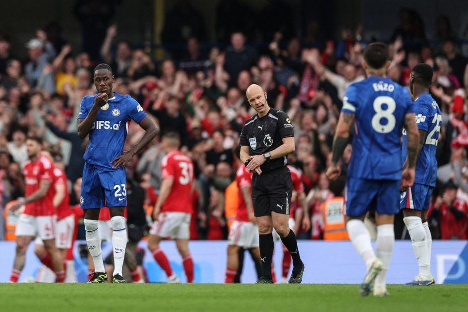 Los blues est&aacute;n hundidos en una crisis de resultados y no podr&aacute;n clasificar a la pr&oacute;xima edici&oacute;n de la Champions. (Foto: AFP)