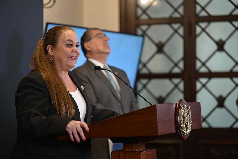 La ministra de Educaci&oacute;n se&ntilde;al&oacute; que no firmaran un pacto colectivo que ponga en entredicho la autoridad del Ministerio. (Foto: SCSP / Soy502)