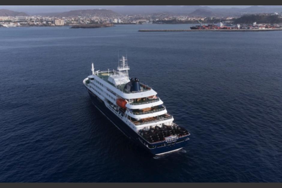 El MV Hondius es un barco holand&eacute;s que realiza un crucero polar de varias semanas. (Foto: La Jornada)