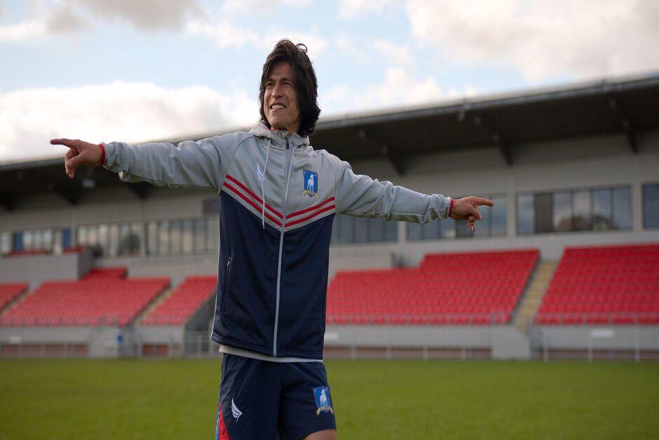 "El futbol es vida", es la frase que volvi&oacute; popular a Dani Rojas, personaje interpretado por Fern&aacute;ndez en Ted Lasso. (Foto: Apple TV)&nbsp;