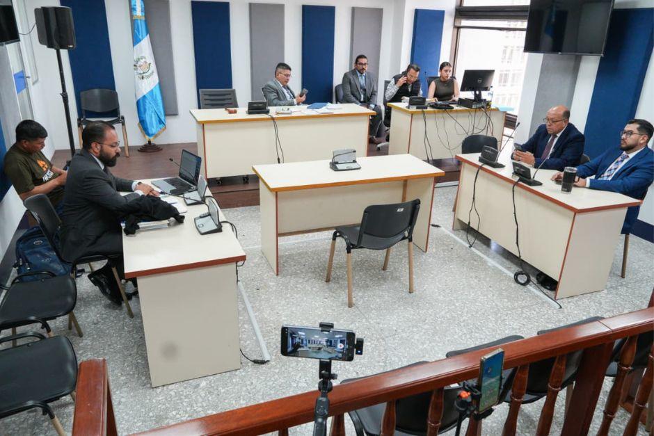 Tras suspender audiencia, juez reprograma para este mi&eacute;rcoles 13 de mayo, conocimiento de medidas precautorias en el caso el motorista embestido en la zona 9. (Foto: Wilder L&oacute;pez/Soy502)
