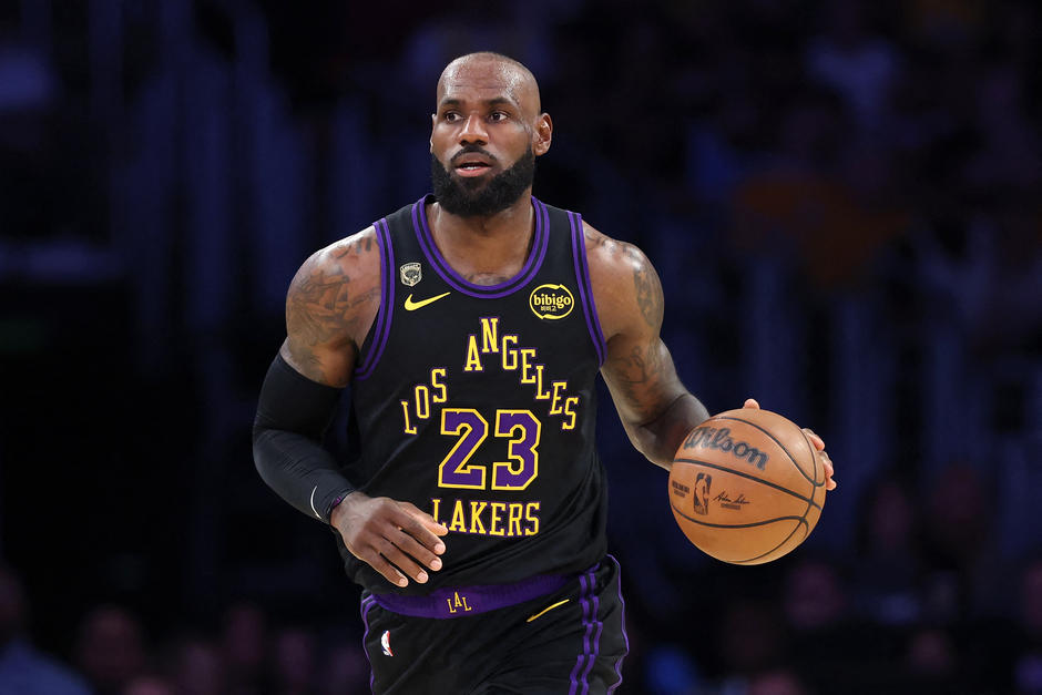 LeBron habr&iacute;a jugado el &uacute;ltimo partido de su carrera contra OKC este lunes. (Foto: AFP)&nbsp;