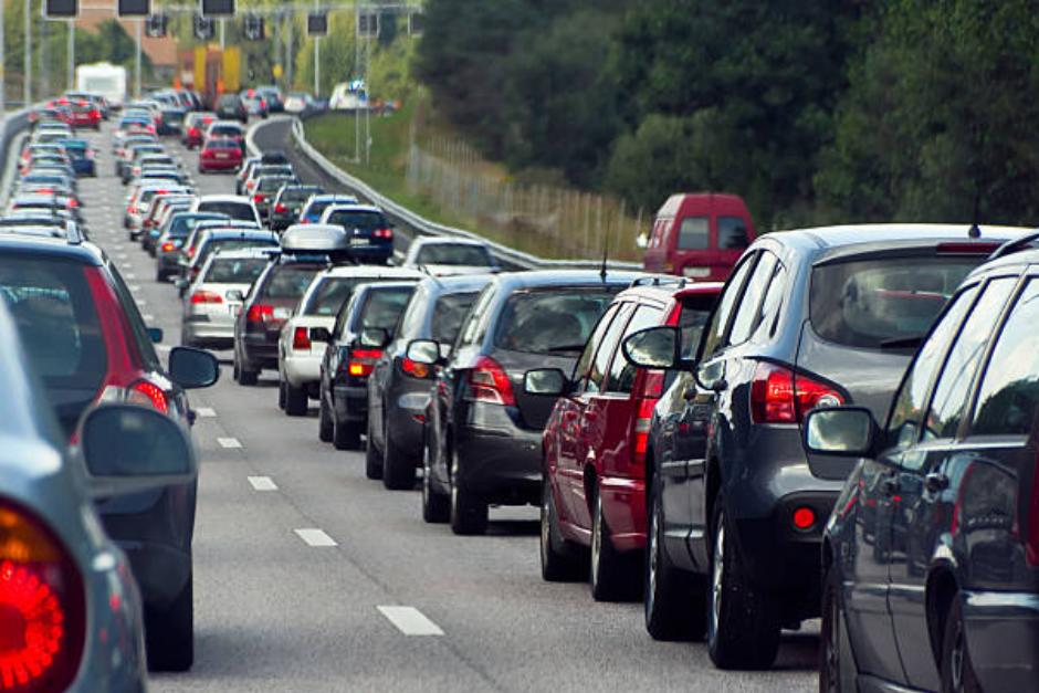 Uno de los carriles permanece obstaculizado. (Foto ilustrativa: iStock)