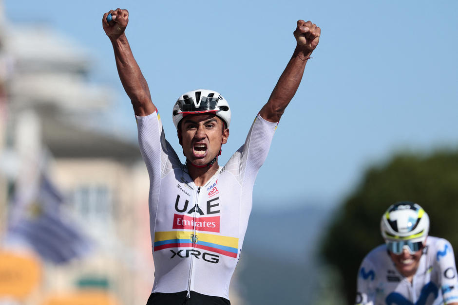 El ecuatoriano impuso su velocidad en Chiavari y agrand&oacute; su colecci&oacute;n de triunfos en esta edici&oacute;n del Giro. (Foto: AFP)&nbsp;