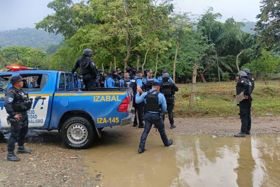 Polic&iacute;as de Guatemala y de Honduras operan en conjunto en la zona fronteriza. (Foto: PNC)