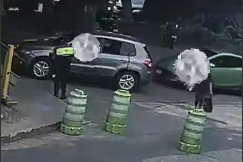 El agente result&oacute; herido tras la agresi&oacute;n del conductor. (Foto: captura de video)