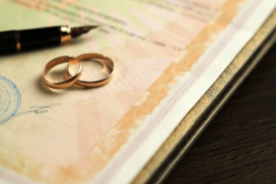 &iexcl;Eran reci&eacute;n casados! La mujer que habr&iacute;a asesinado a su esposo