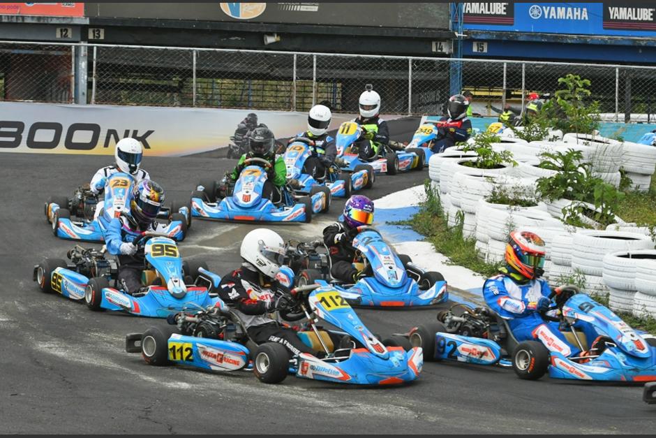 El Aut&oacute;dromo Los Volcanes fue el escenario, en el cual, m&aacute;s de 100 pilotos, disputaron la fecha llamada S&uacute;per Karting. (Foto: PSLMX)