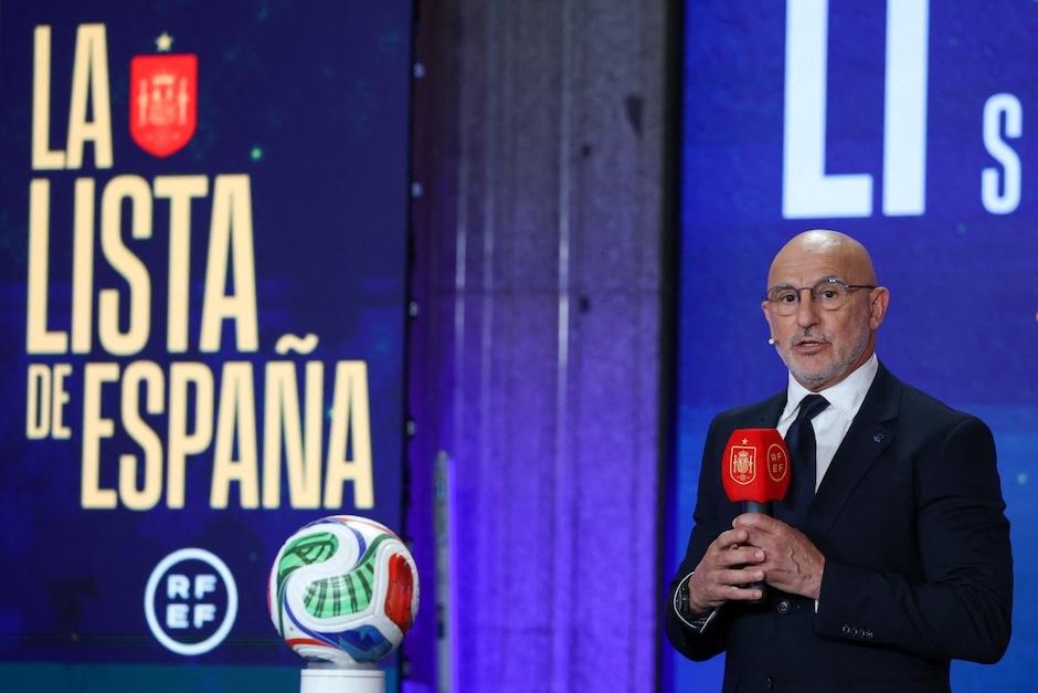 El t&eacute;cnico Luis de la Fuente dio a conocer el listado de los convocados. (Foto: AFP)